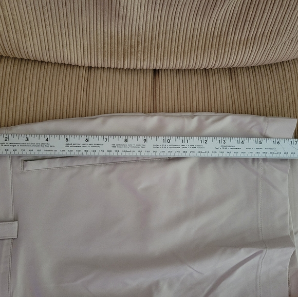 MAGGIE LANE Golf Skirt, Size 16, Light Khaki Color - Picture 6 of 6